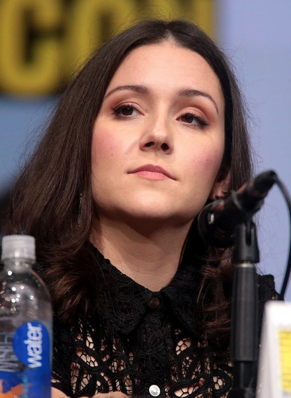 <strong>Shannon Woodward</strong>. Bilde  Gage Skidmore.