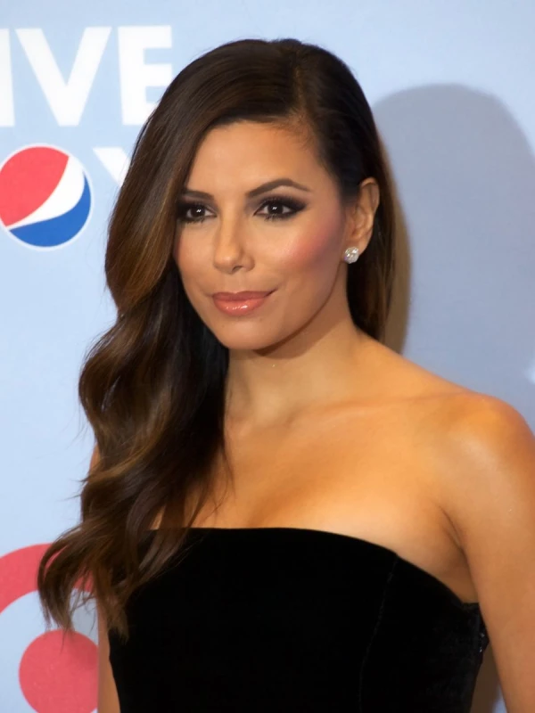 <strong>Eva Longoria</strong>. Bilde  Hispanic Lifestyle.